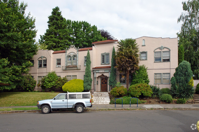 Building Photo - Del Rey Apartments