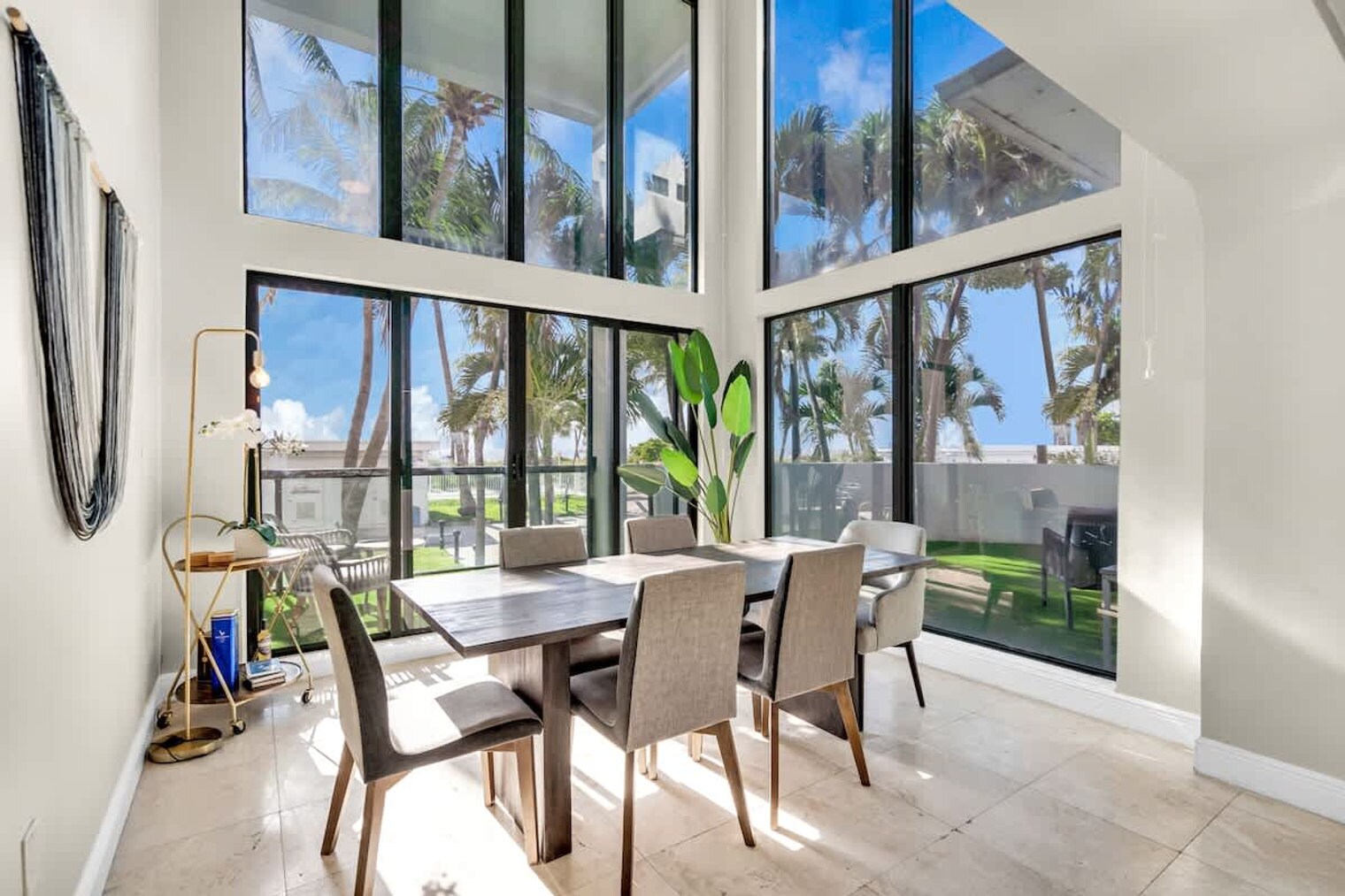 Building Photo - 6345 Collins Ave