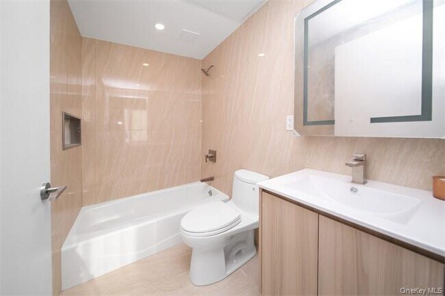 Building Photo - 33-71-71 Prince St