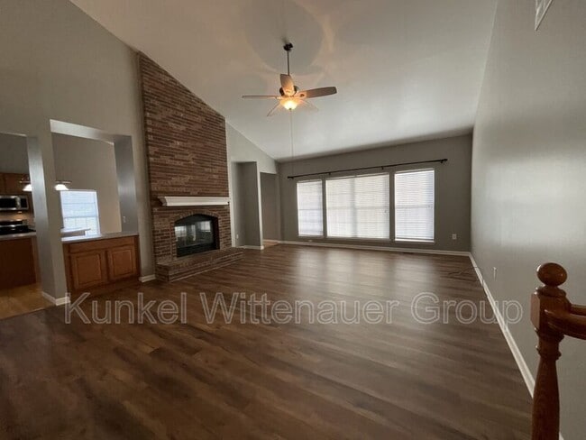 Building Photo - 2308 Four Lakes Dr