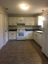 Building Photo - 103 Bean St