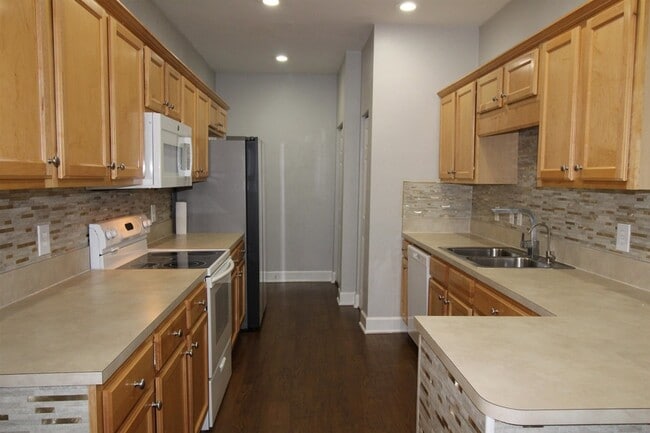 Building Photo - 53 Covington Cir