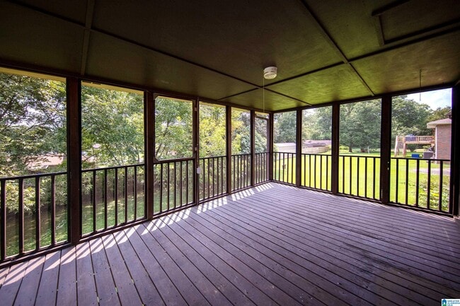 Building Photo - 729 Heflin Ave E