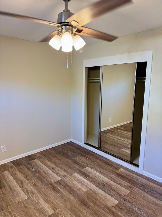Building Photo - 2229 Canyon Dr