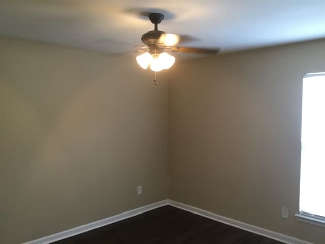 Building Photo - 8817 Hadco Ln