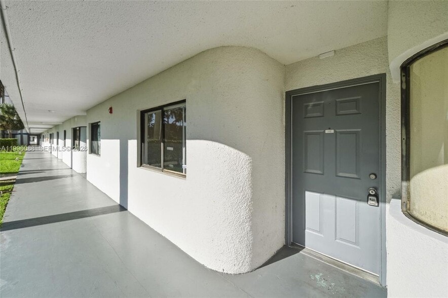 Building Photo - 4101 Hiatus Rd