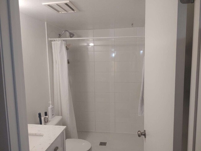 Building Photo - "$200 move in Special. Quite and Peaceful 2-Bed, 2-Bath Condo in Palm Harbor – 1070 Sq Ft."