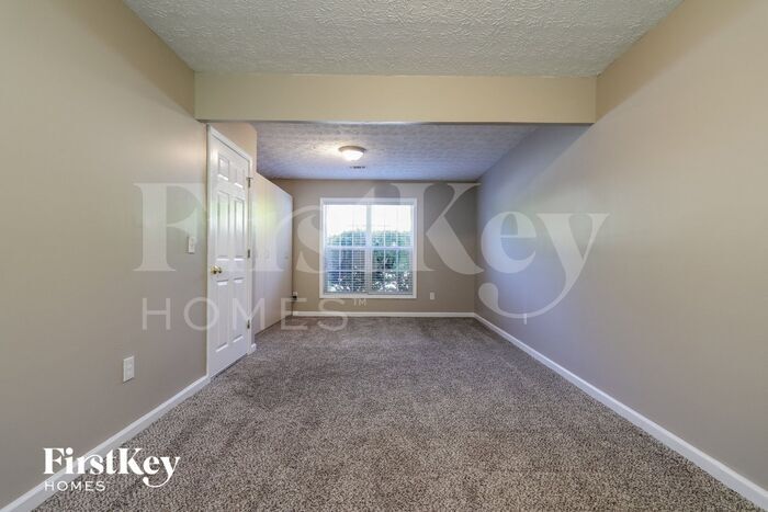 Building Photo - 5370 Princeton Oaks Dr