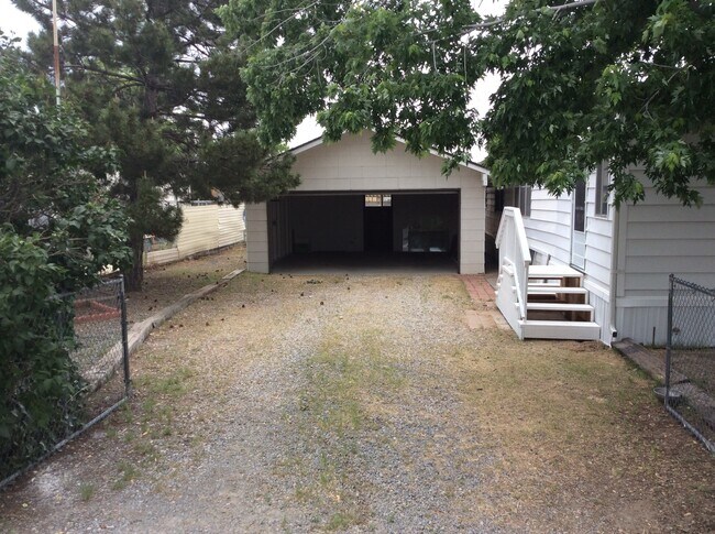 Building Photo - 595 Magnolia Way  Reno, NV 89506