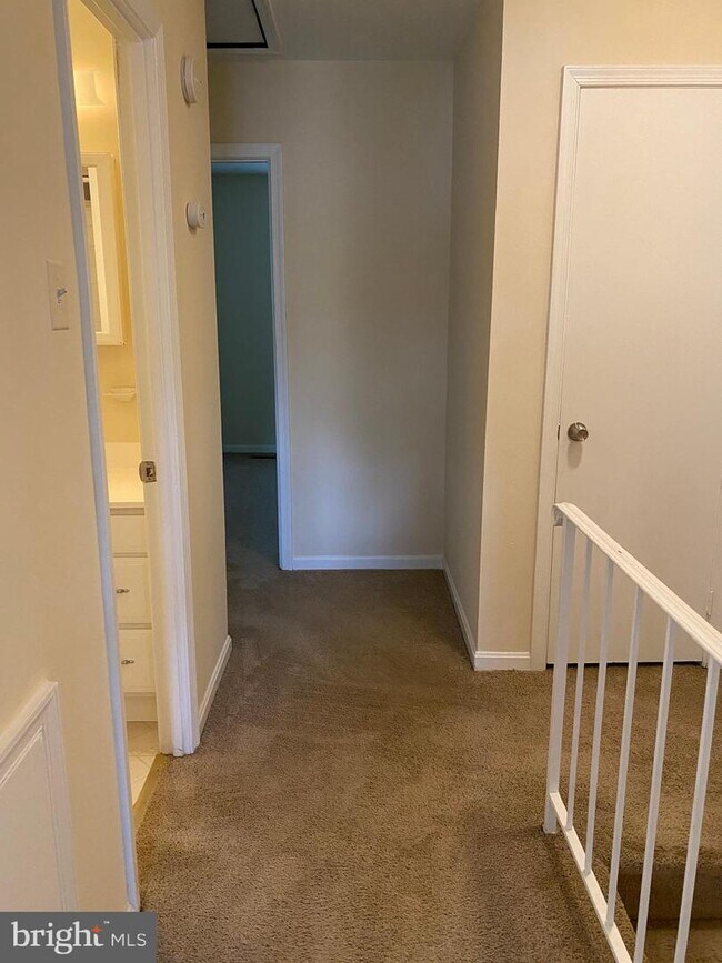 Building Photo - 2822 Hogan Ct