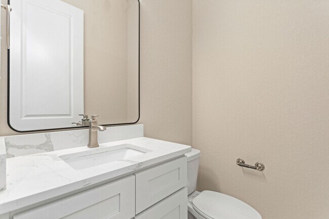 Building Photo - Brand New 3/2.5 Townhome