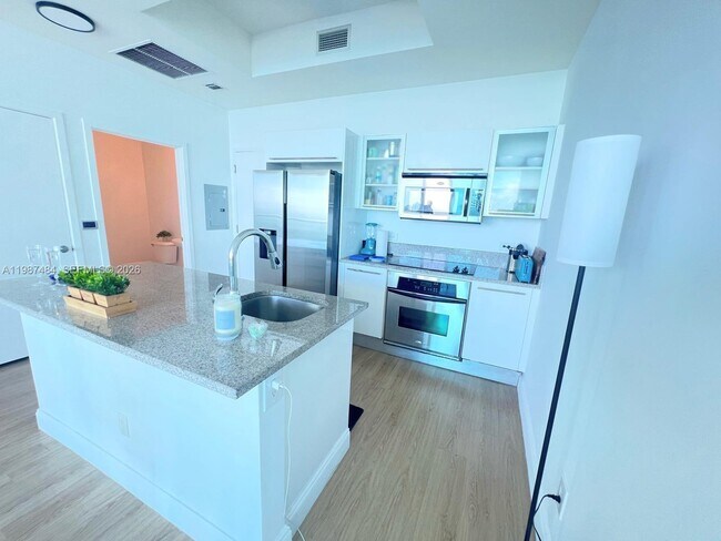 Building Photo - 888 Biscayne Blvd