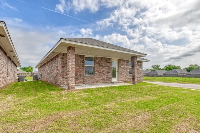 Building Photo - Brand New Construction in Varenna Landing!