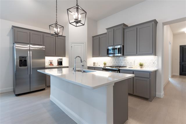 Building Photo - 5200 Woodway Dr