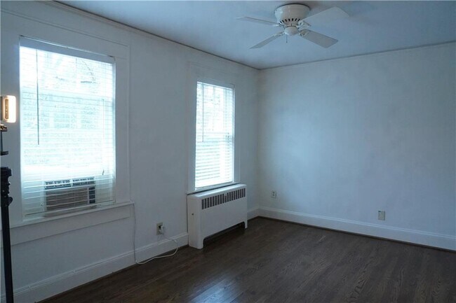 Building Photo - 2544 Peachtree Rd NW