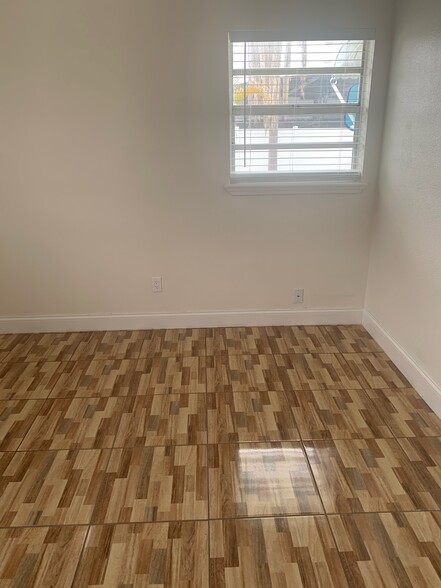 3 Bedrooms - 4828 Haines Cir