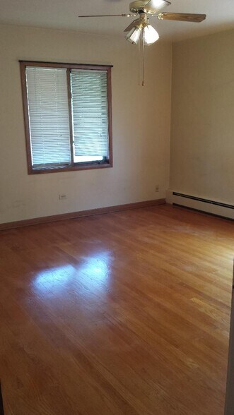 Building Photo - 1315 E 31st St