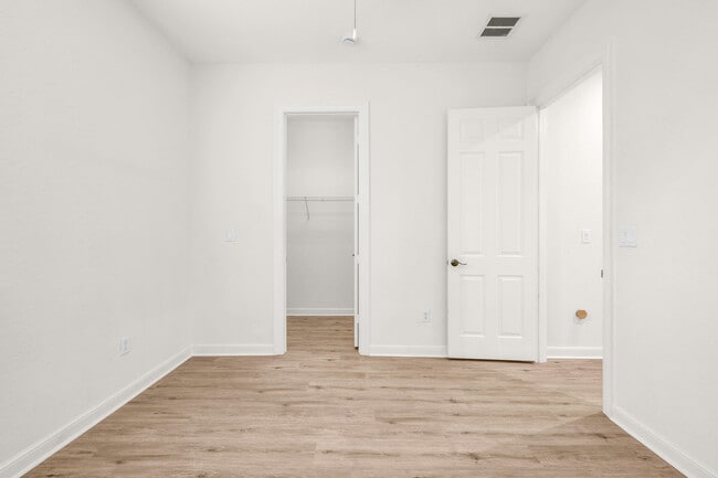 Building Photo - 650 Pacific Grove Dr