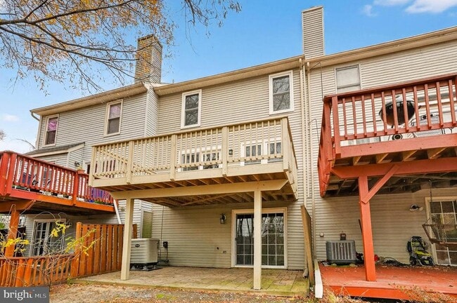 Building Photo - 8772 Manahan Dr