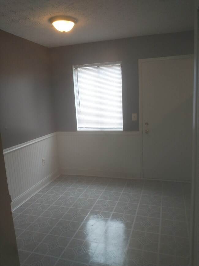 Building Photo - 3115 Francinelane Dr