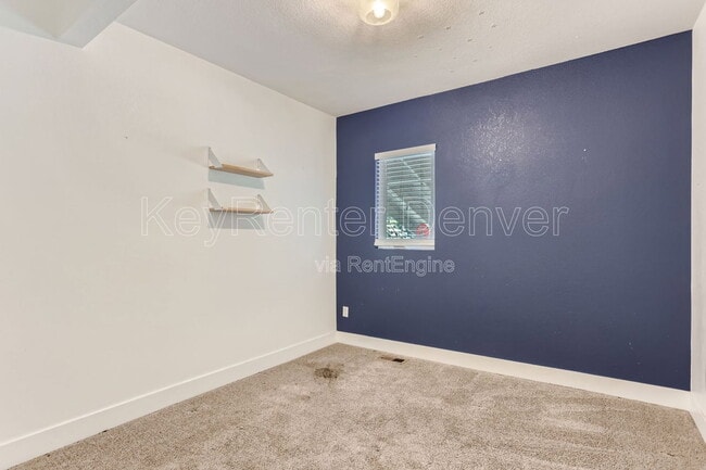 Building Photo - 1564 Tamarac St