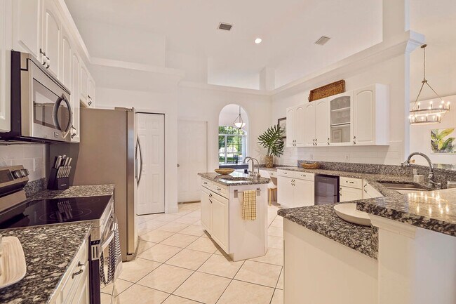 Building Photo - 67 Kashmir Trail