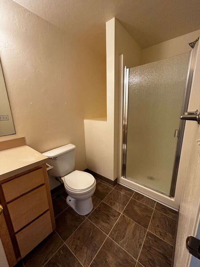 Building Photo - 858s9