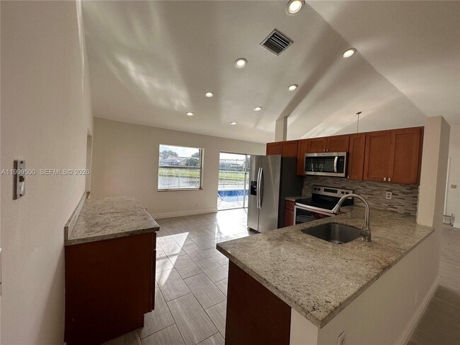 Building Photo - 9841 Ridge Creek Rd