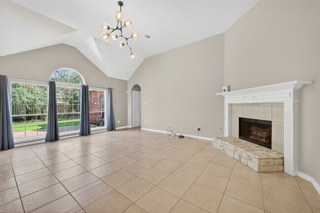 Building Photo - 2223 Fern Mist Ln