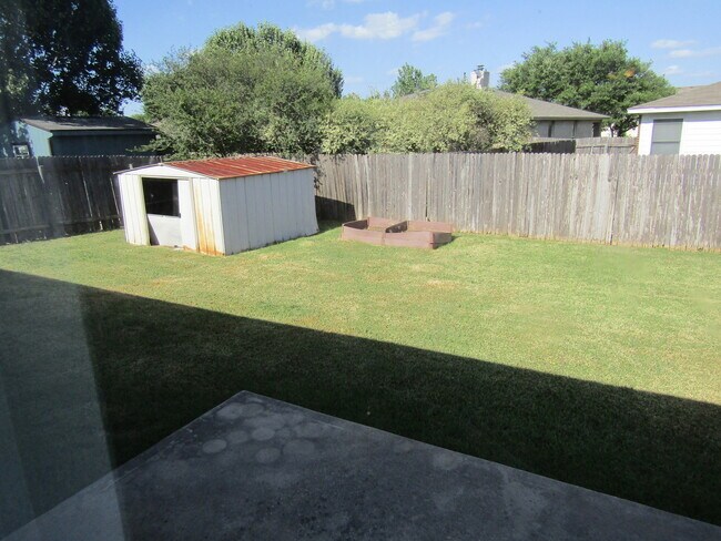 Building Photo - 3913 Haleys Way