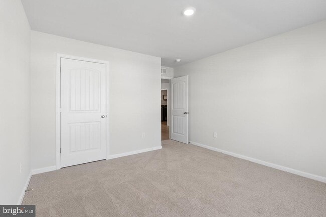 Building Photo - 378 Remington Dr