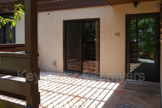 Building Photo - 112 Pinebrook Dr