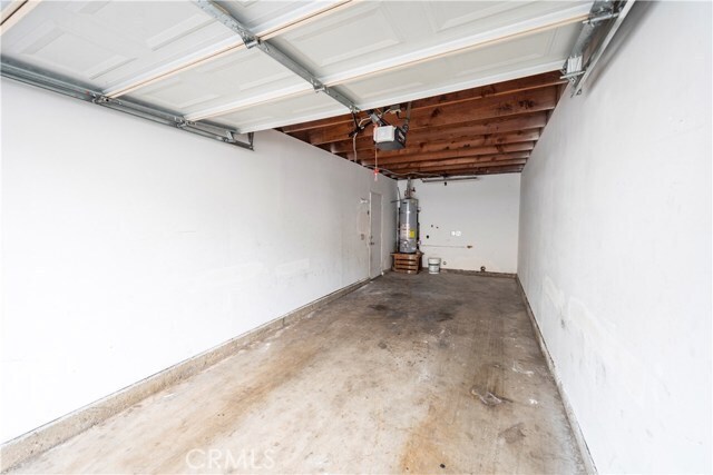 Building Photo - 1439 N Elderberry Ave