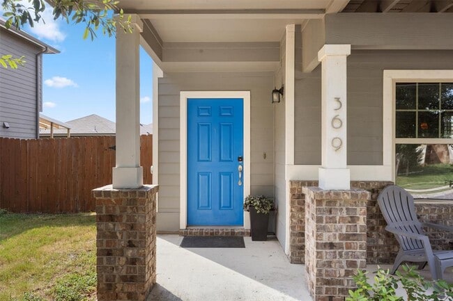 Building Photo - 369 S Brook Dr