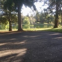 Building Photo - 3 Bedroom 2 Bath Lakeside Home