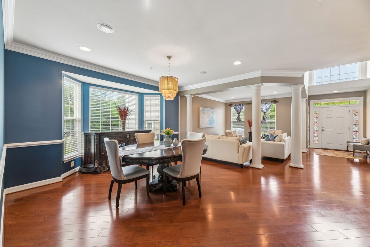 Building Photo - 11612 American Swing Pl