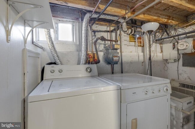 Building Photo - 2541 Coral St