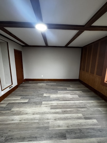 Building Photo - 164 Miami Rd