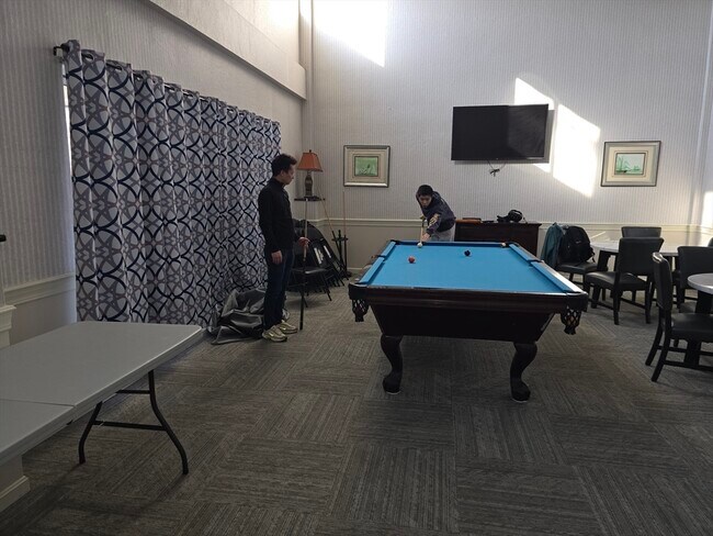 Building Photo - 230 Willard St