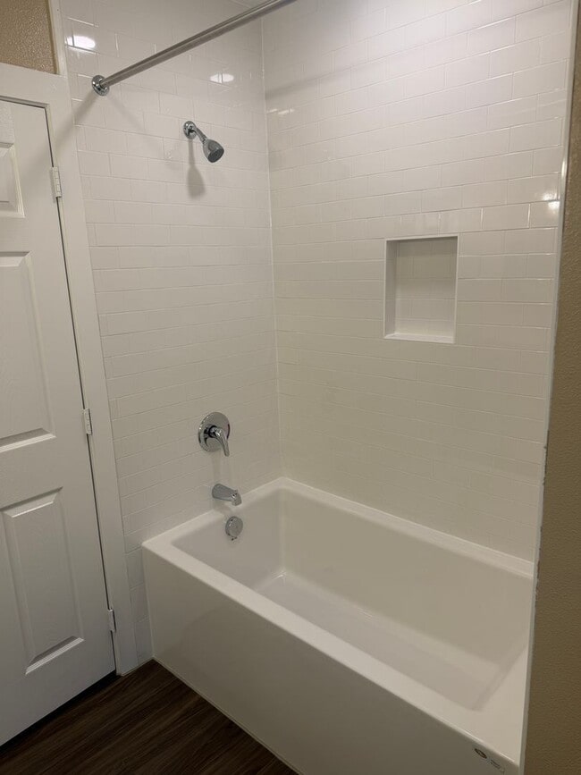 Building Photo - 717-719 Augusta Ave