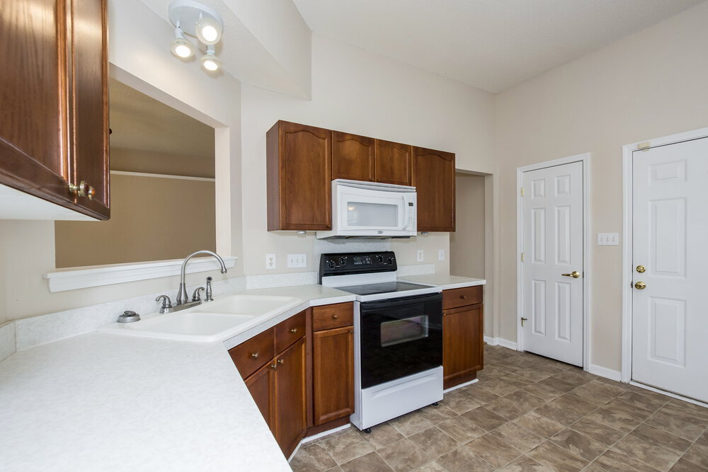 Building Photo - 3744 Sedgewick Dr SW