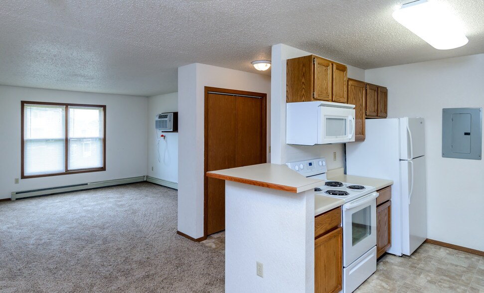 Creekstone Falls 4605 W Chippewa Cir Sioux Falls SD 57106 Apartment