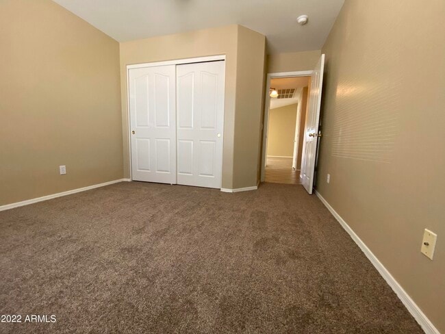 Building Photo - 46065 W Starlight Dr