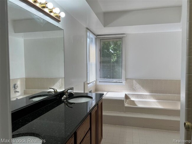 Building Photo - 6330 Odessa Dr
