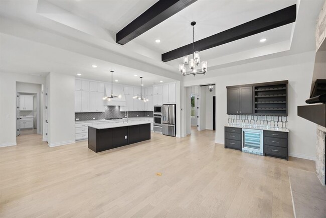 Building Photo - 116 Stardusty