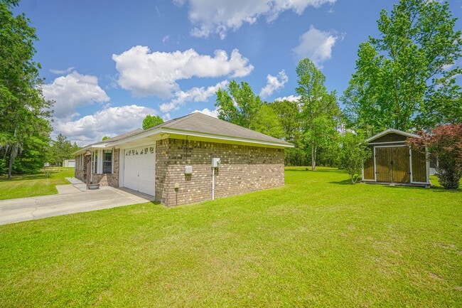 Building Photo - Coming Available!