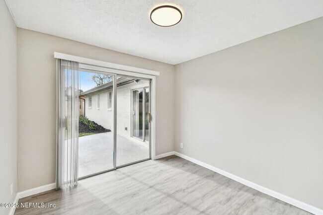 Building Photo - 2793 Greenridge Rd