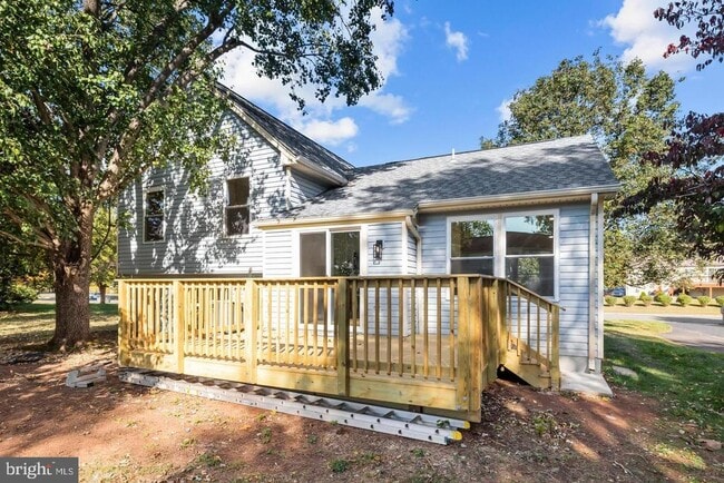 Building Photo - 10290 S Grant Ave