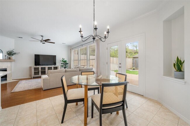 Building Photo - 11817 Lake Stone Dr