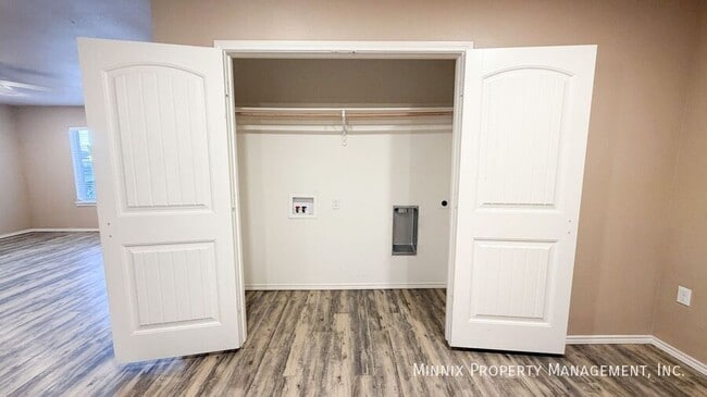 Building Photo - 7403 5th St